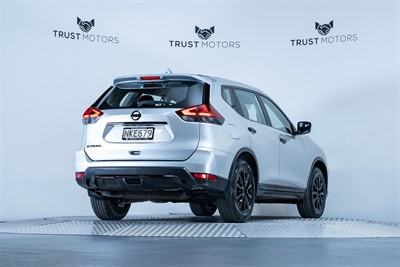 2021 Nissan X-Trail - Thumbnail