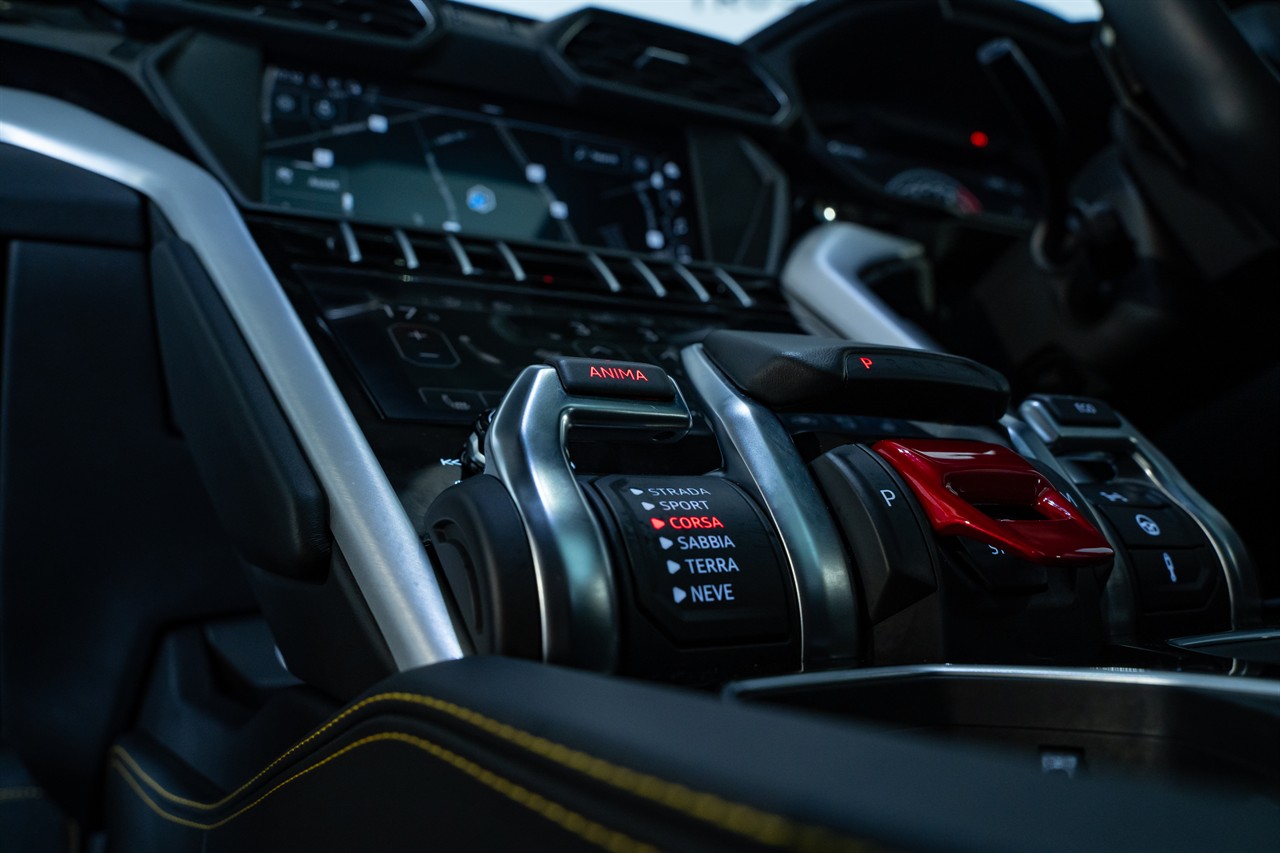 2019 Lamborghini Urus