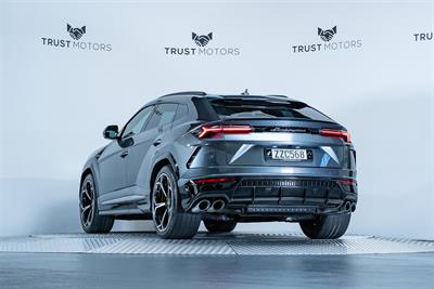 2019 Lamborghini Urus - Thumbnail