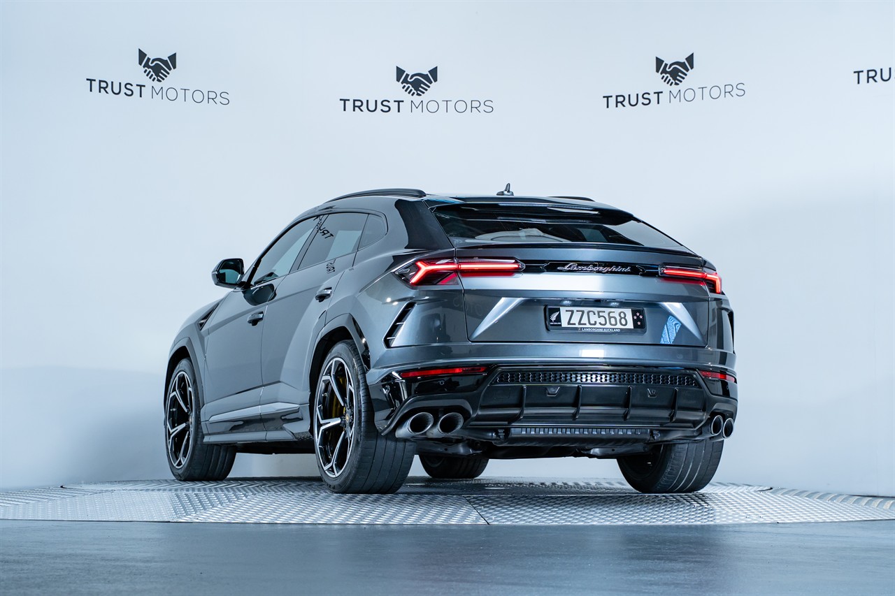 2019 Lamborghini Urus