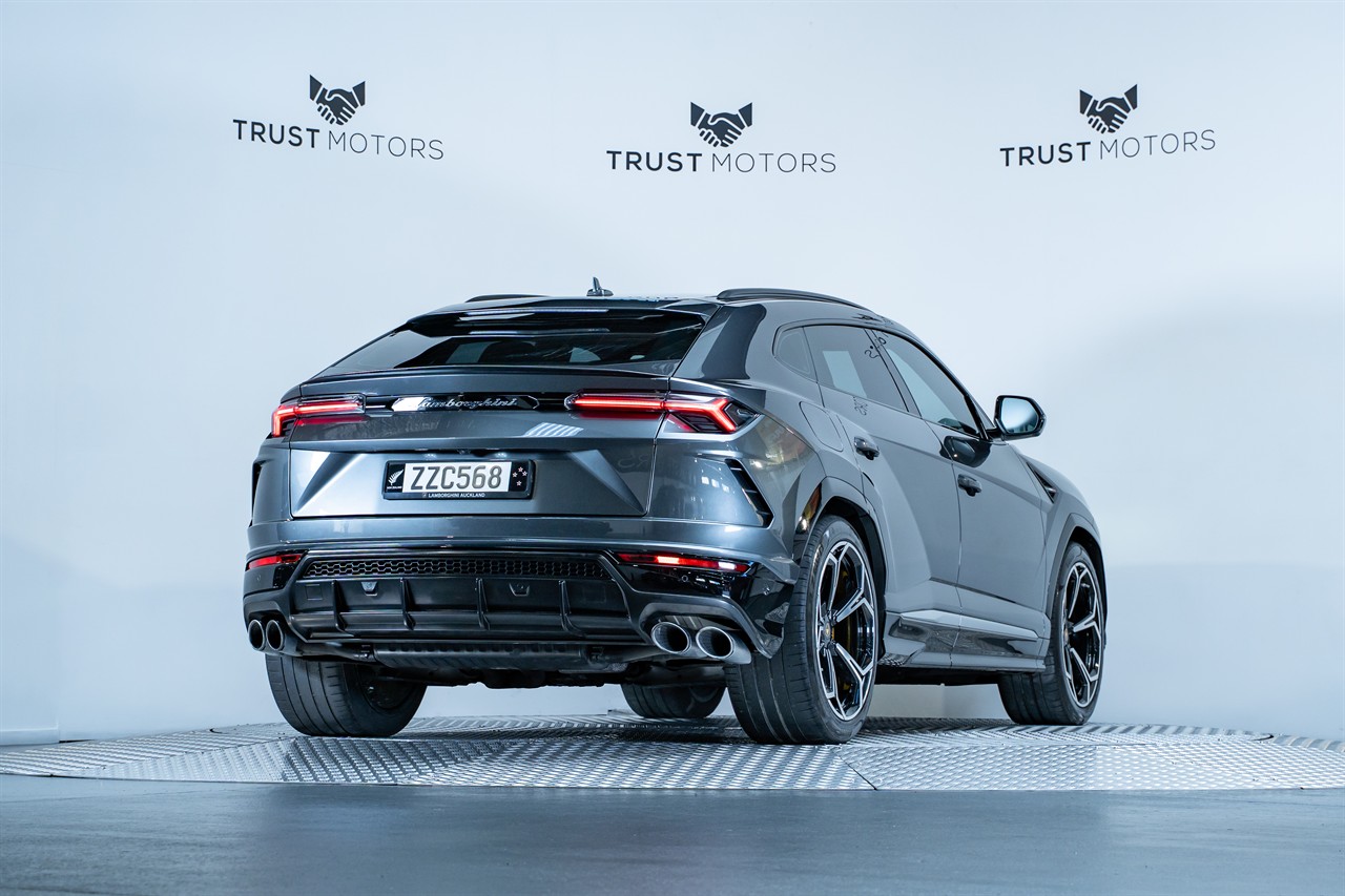 2019 Lamborghini Urus
