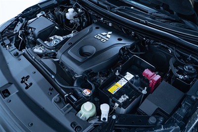 2022 Mitsubishi Pajero Sport - Thumbnail