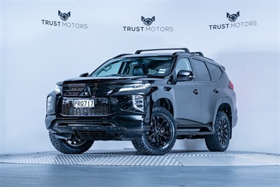 2022 Mitsubishi Pajero Sport - Thumbnail
