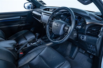 2020 Toyota Hilux - Thumbnail