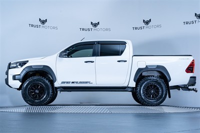 2020 Toyota Hilux - Thumbnail