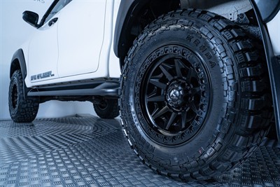 2020 Toyota Hilux - Thumbnail