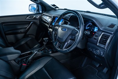 2021 Ford Everest - Thumbnail