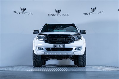 2021 Ford Everest - Thumbnail