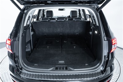 2022 Ford Everest - Thumbnail