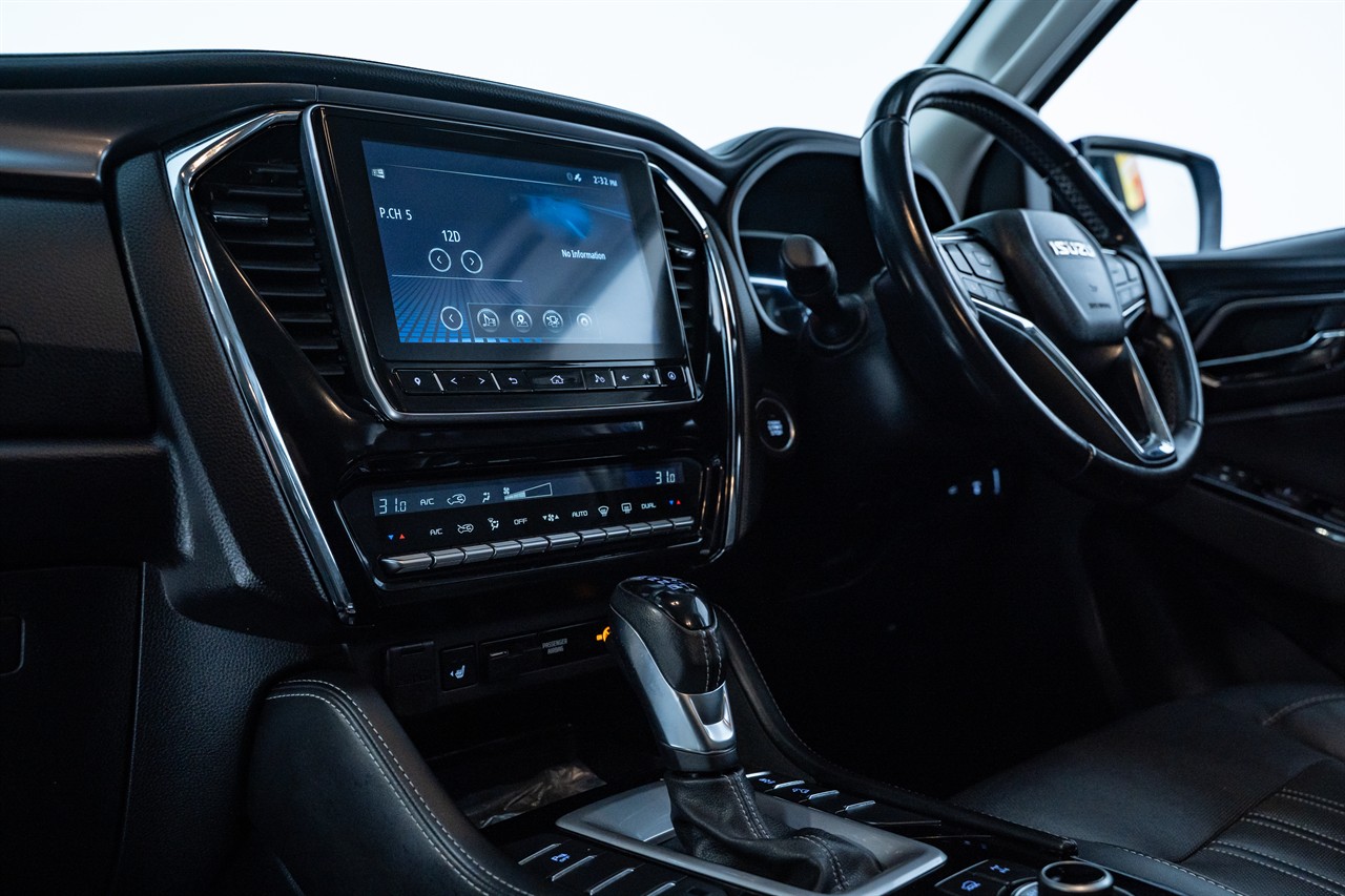 2022 Isuzu MU-X