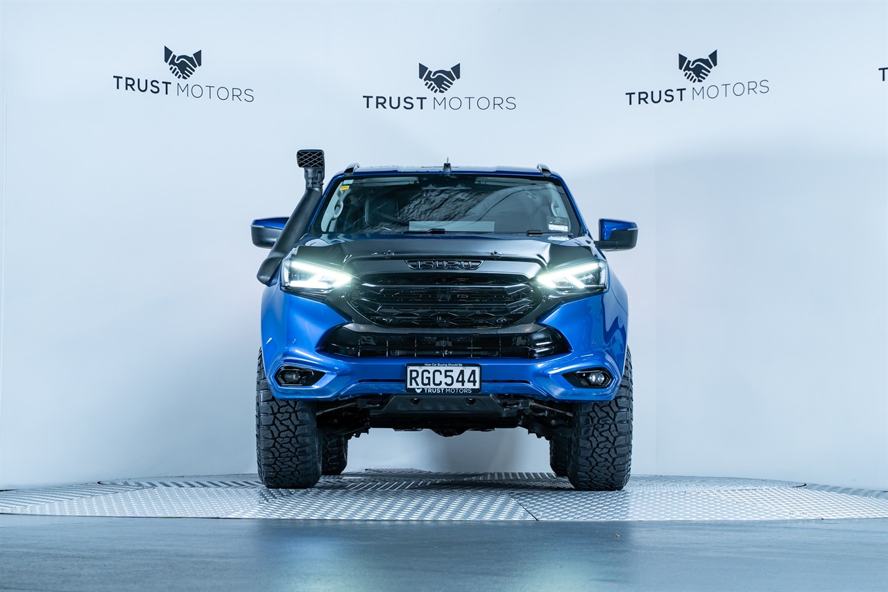 2022 Isuzu MU-X