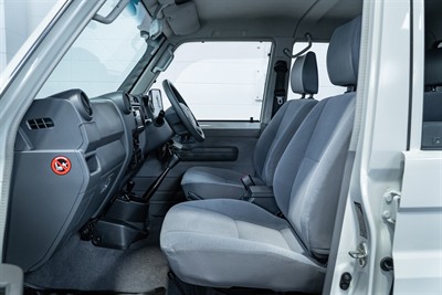 2019 Toyota Landcruiser - Thumbnail
