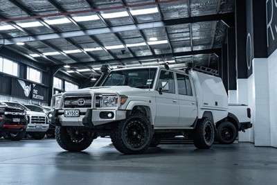 2019 Toyota Landcruiser - Thumbnail