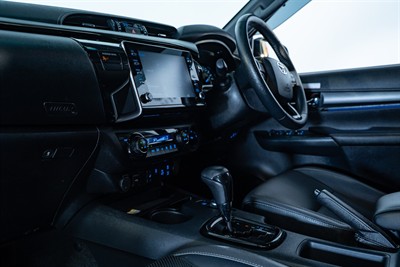 2024 Toyota Hilux - Thumbnail