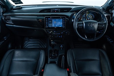 2024 Toyota Hilux - Thumbnail
