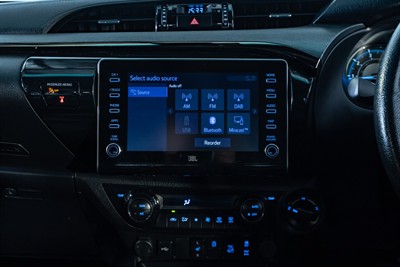 2024 Toyota Hilux - Thumbnail