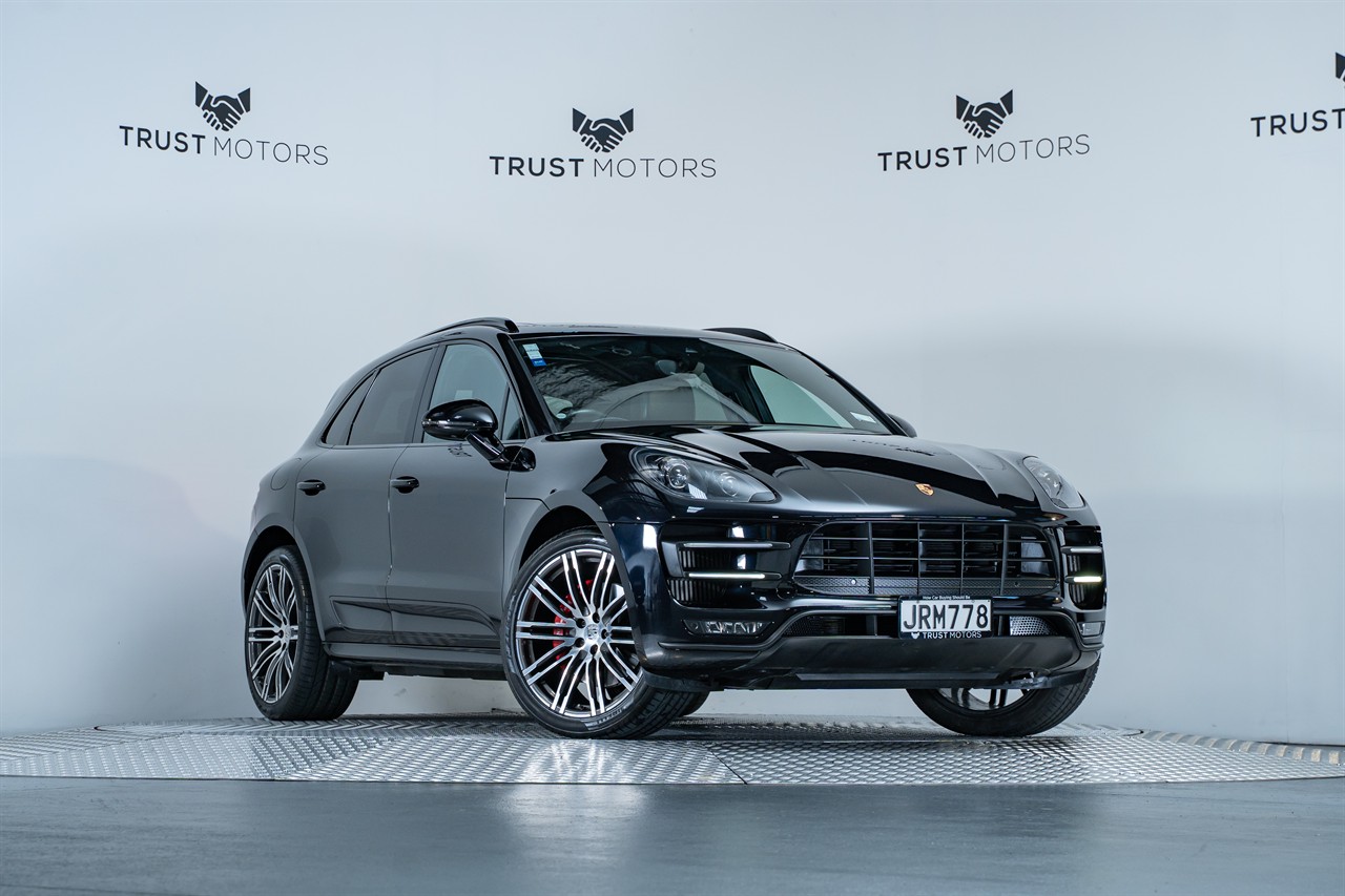 2016 Porsche Macan
