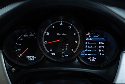 2016 Porsche Macan - Thumbnail