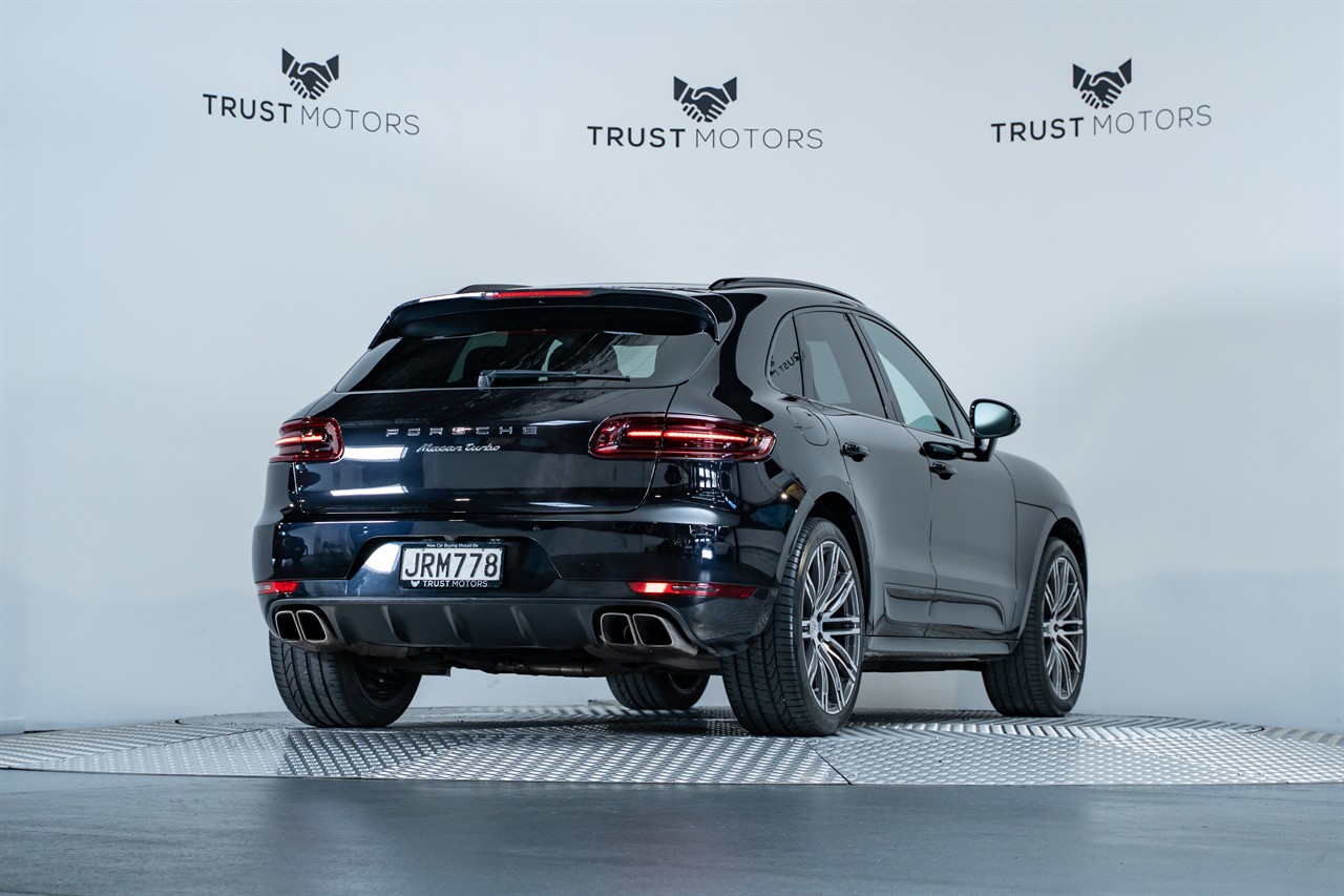 2016 Porsche Macan