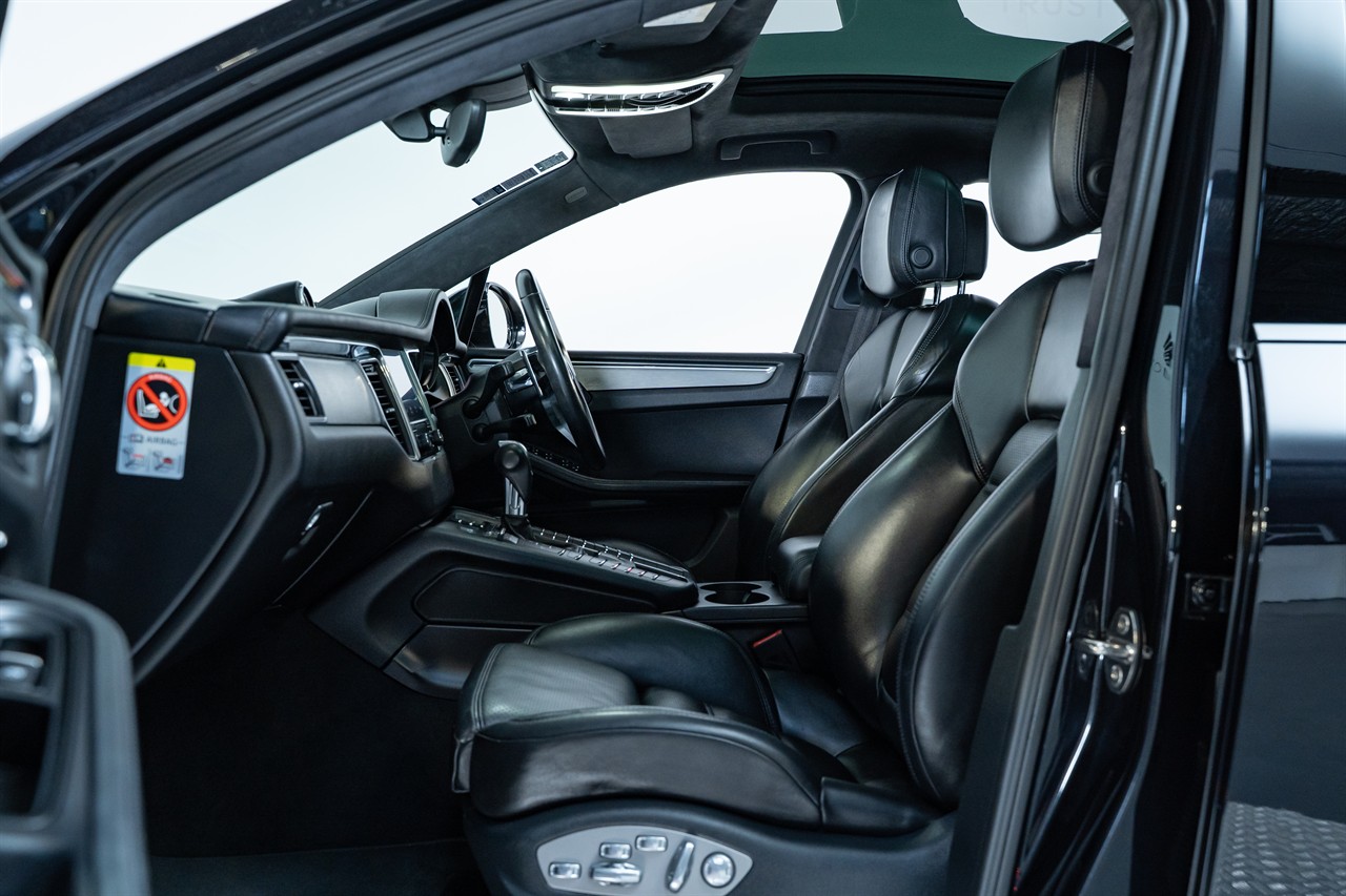 2016 Porsche Macan
