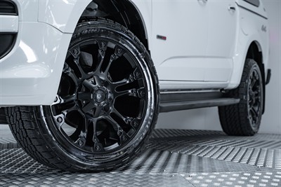 2017 Holden Colorado - Thumbnail