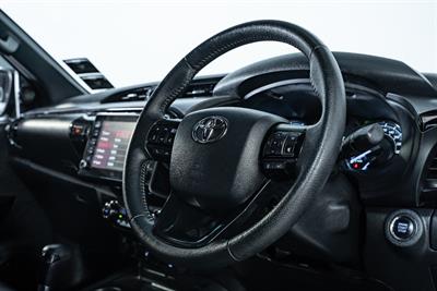 2021 Toyota Hilux - Thumbnail