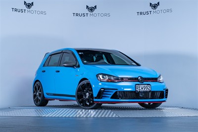 2016 Volkswagen Golf - Thumbnail