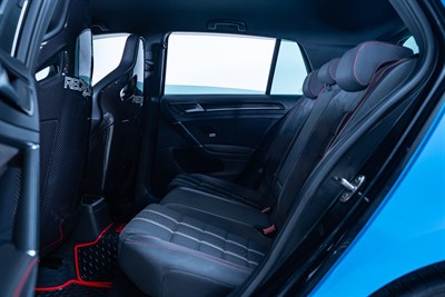 2016 Volkswagen Golf - Thumbnail