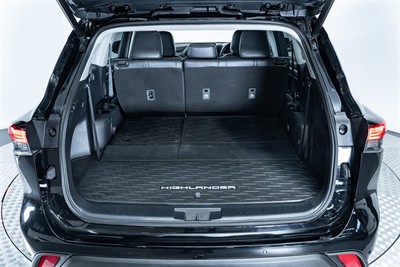 2022 Toyota Highlander - Thumbnail