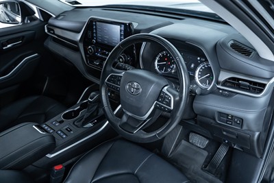 2022 Toyota Highlander - Thumbnail