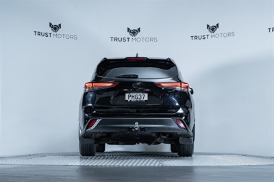 2022 Toyota Highlander - Thumbnail