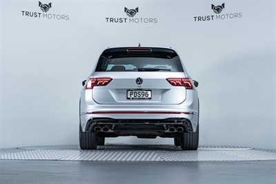 2022 Volkswagen Tiguan - Thumbnail
