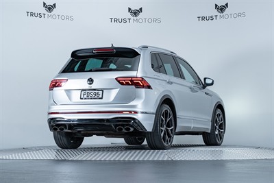 2022 Volkswagen Tiguan - Thumbnail