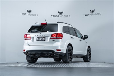 2015 Dodge Journey - Thumbnail