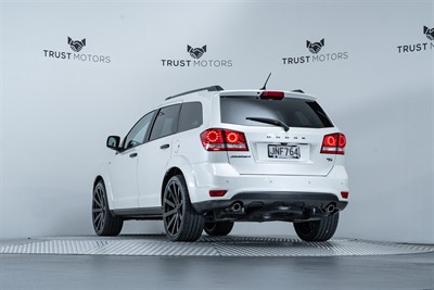 2015 Dodge Journey - Thumbnail