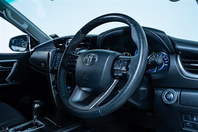 2021 Toyota Fortuner - Thumbnail