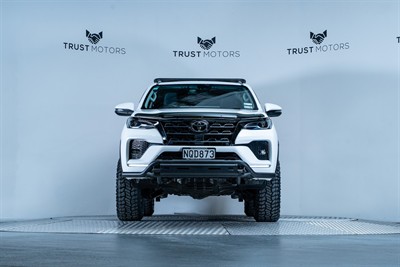 2021 Toyota Fortuner - Thumbnail