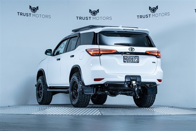 2021 Toyota Fortuner - Thumbnail
