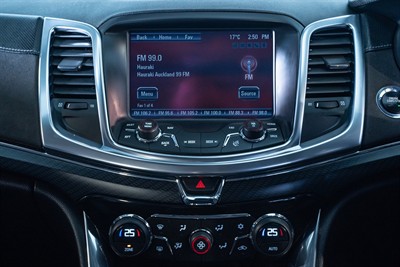2016 Holden Commodore - Thumbnail