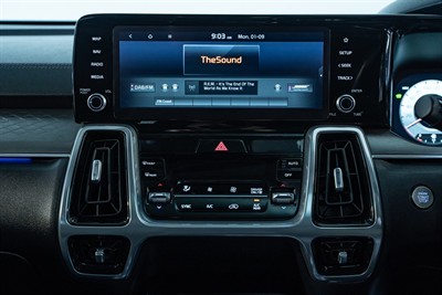 2023 Kia Sorento - Thumbnail
