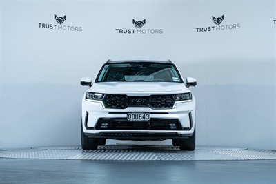 2023 Kia Sorento - Thumbnail