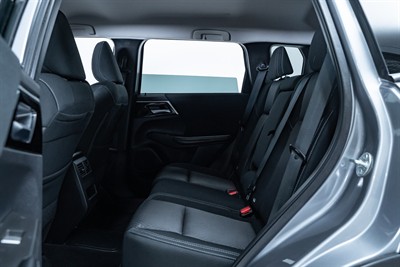 2022 Mitsubishi Outlander - Thumbnail