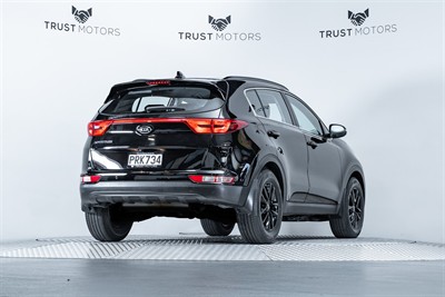 2016 Kia Sportage - Thumbnail