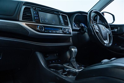 2018 Toyota Highlander - Thumbnail