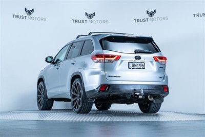 2018 Toyota Highlander - Thumbnail