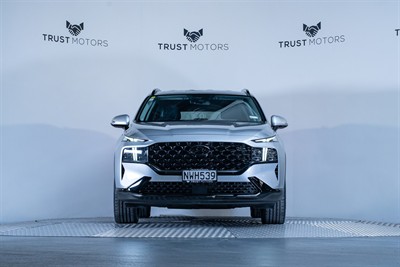 2021 Hyundai Santa Fe - Thumbnail