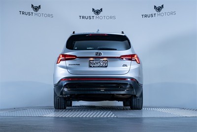 2021 Hyundai Santa Fe - Thumbnail