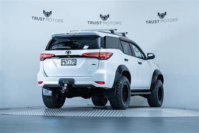 2022 Toyota Fortuner - Thumbnail
