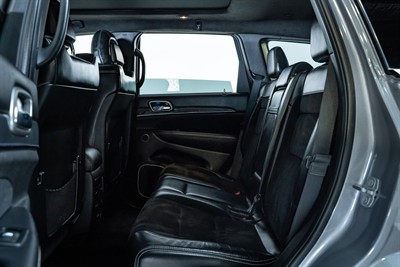 2017 Jeep Grand Cherokee - Thumbnail