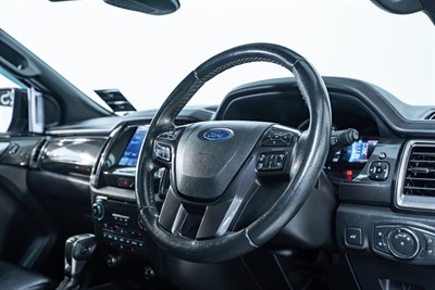 2019 Ford Everest - Thumbnail